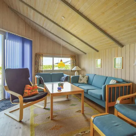 Three-bedroom In 펜션 *