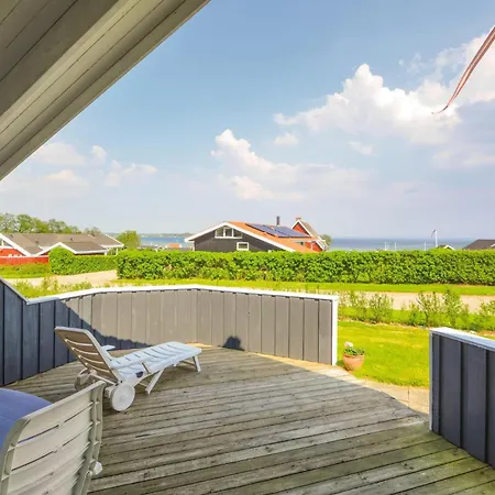 펜션 Three-bedroom In Sjolund